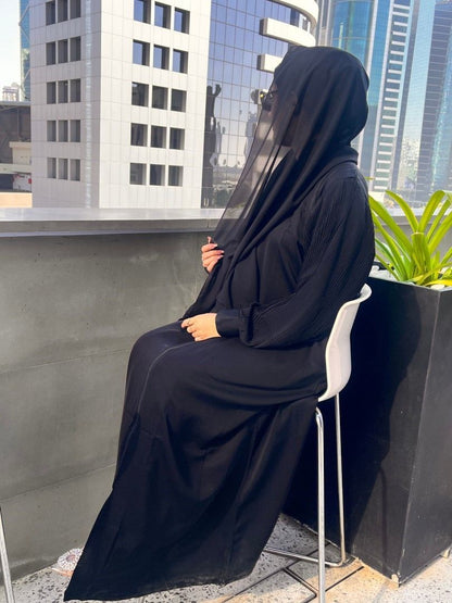 BLK Zipper Abaya